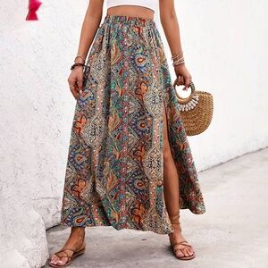Lily Clothing Paisley print slit A-line skirt